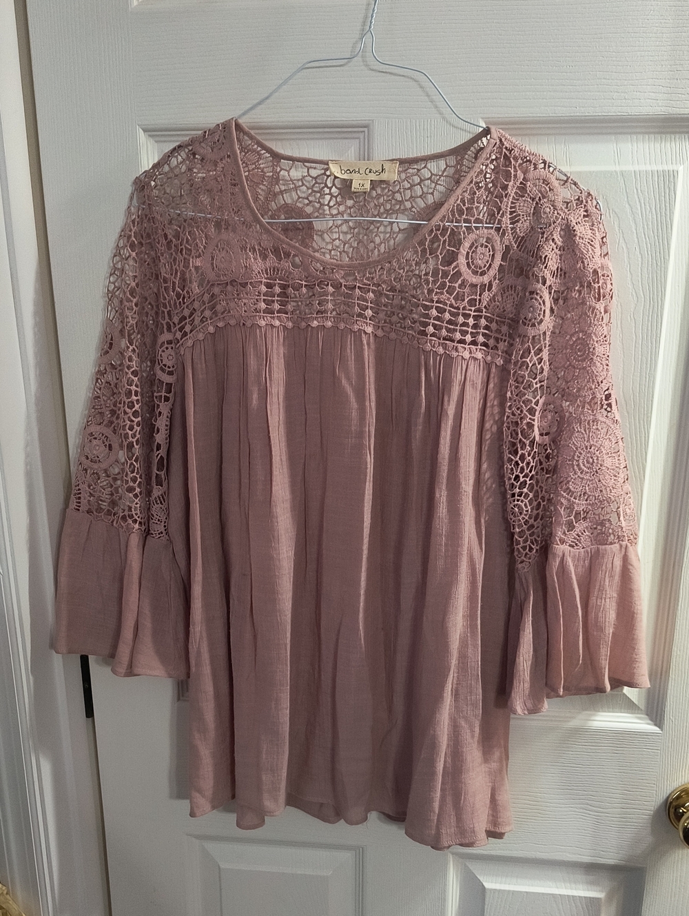 Band Crush Lace Yoke Tunic in Dusty Rose